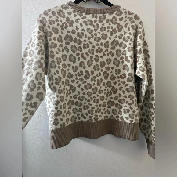 DKNY Leopard print crew neck sweater size S - Picture 8 of 10